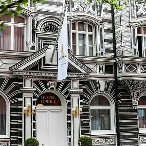 **** Hotel Opera Germany