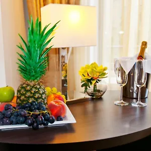 **** Hotel Vier Jahreszeiten Germany